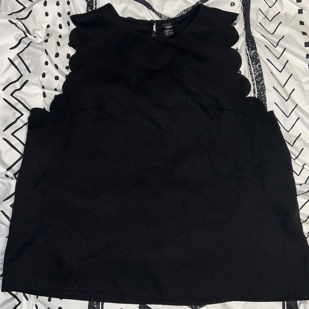 SHEIN top